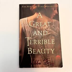 A Great and Terrible Beauty (The Gemma Doyle Trilogy) Book by‎ Libba Bray
